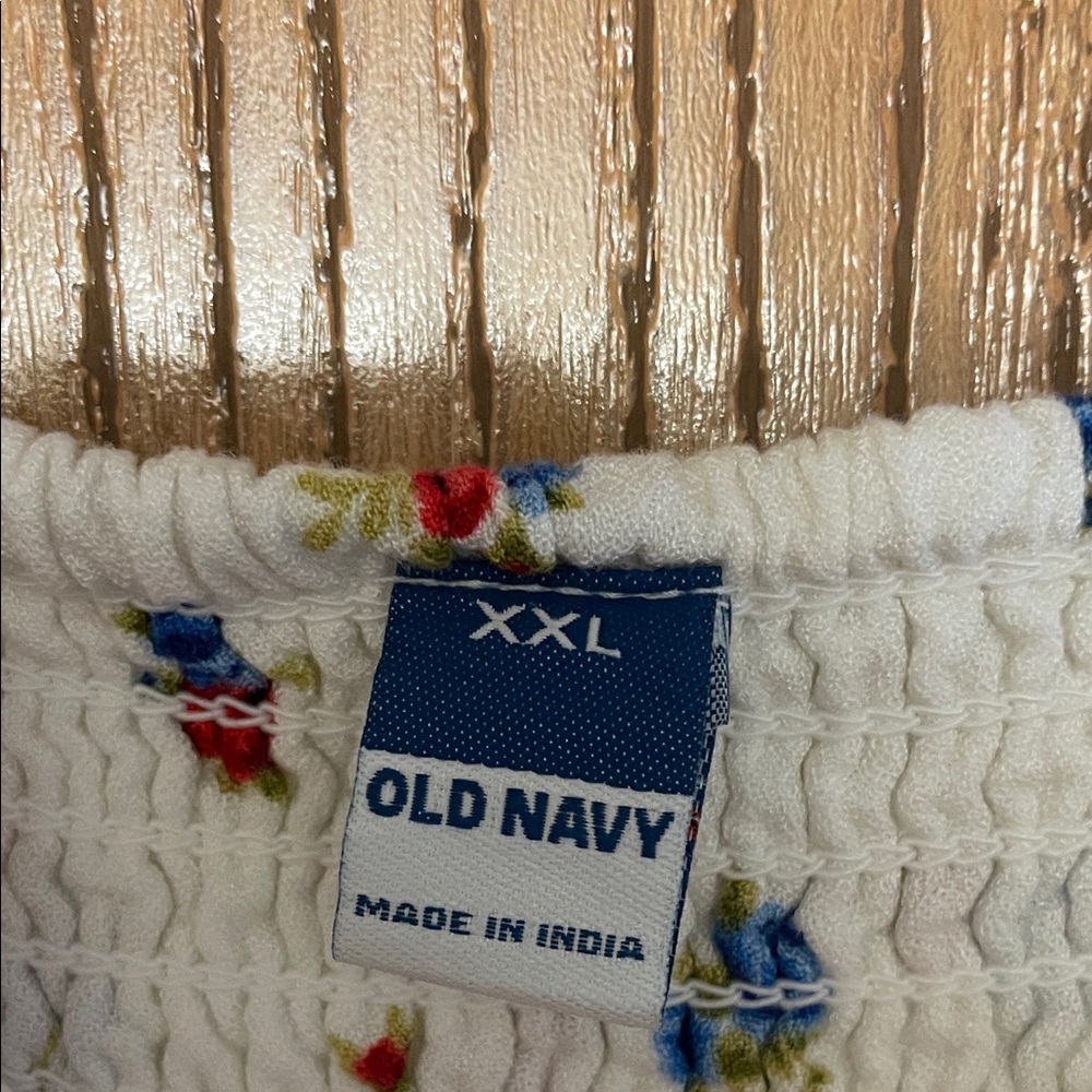 Old Navy White Floral Smocked sundress - Picture 2 of 5
